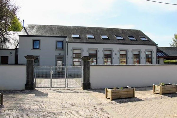 École-communale-de-Heyd-–-Isier
